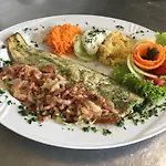 I Restauracja Nowak By Babula Maison d'hôtes