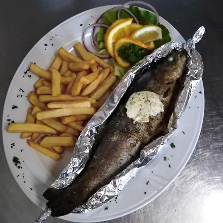 Pensjonat I Restauracja Nowak Łapsze Niżne