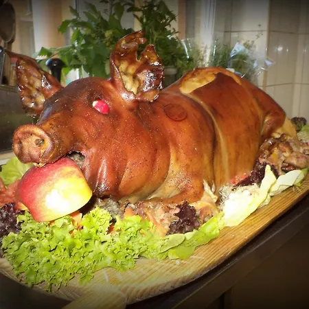 Pensjonat I Restauracja Nowak 3*