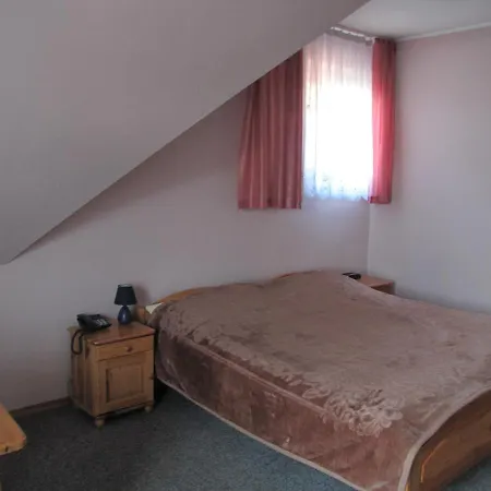 Pensjonat I Restauracja Nowak