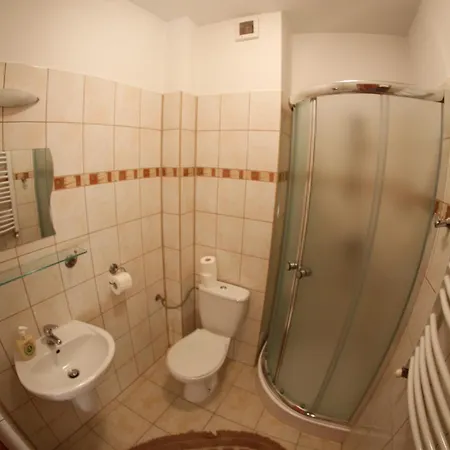 Pensjonat I Restauracja Nowak