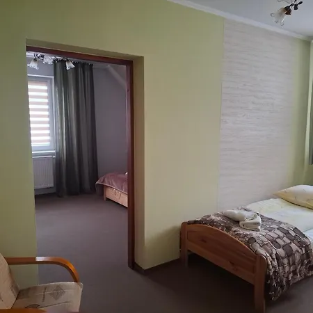 Pensjonat I Restauracja Nowak Vendégház