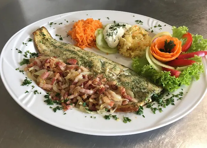 Pensjonat I Restauracja Nowak Vendégház