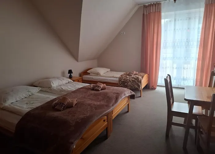 Pensjonat I Restauracja Nowak Vendégház Łapsze Niżne