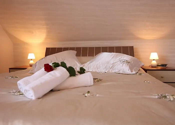 Vendégház Pensjonat I Restauracja Nowak